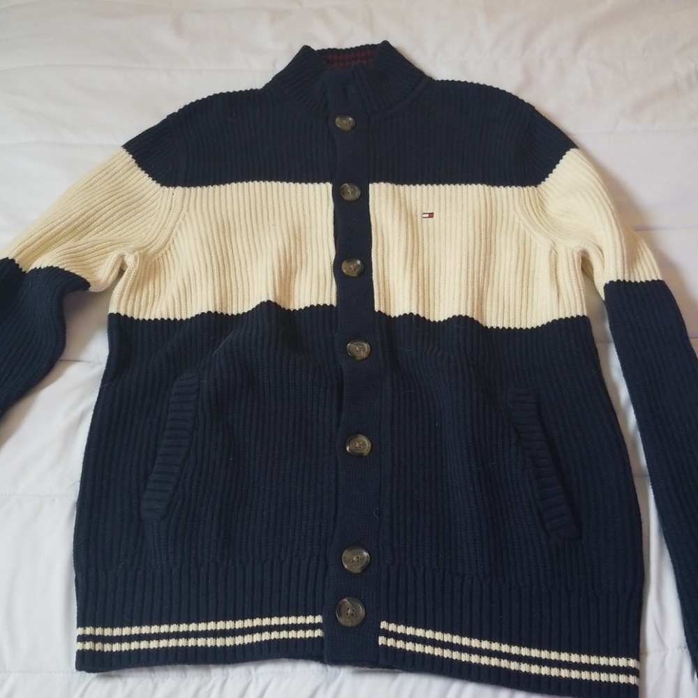 Sweater - Picture 1 of 2